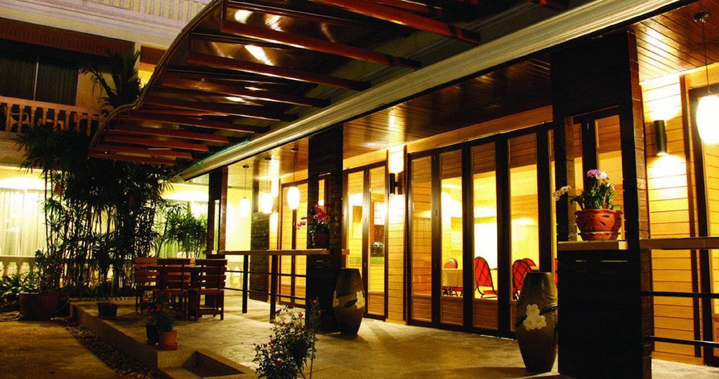 Windmill Resort Hotel Pattaya Exterior foto