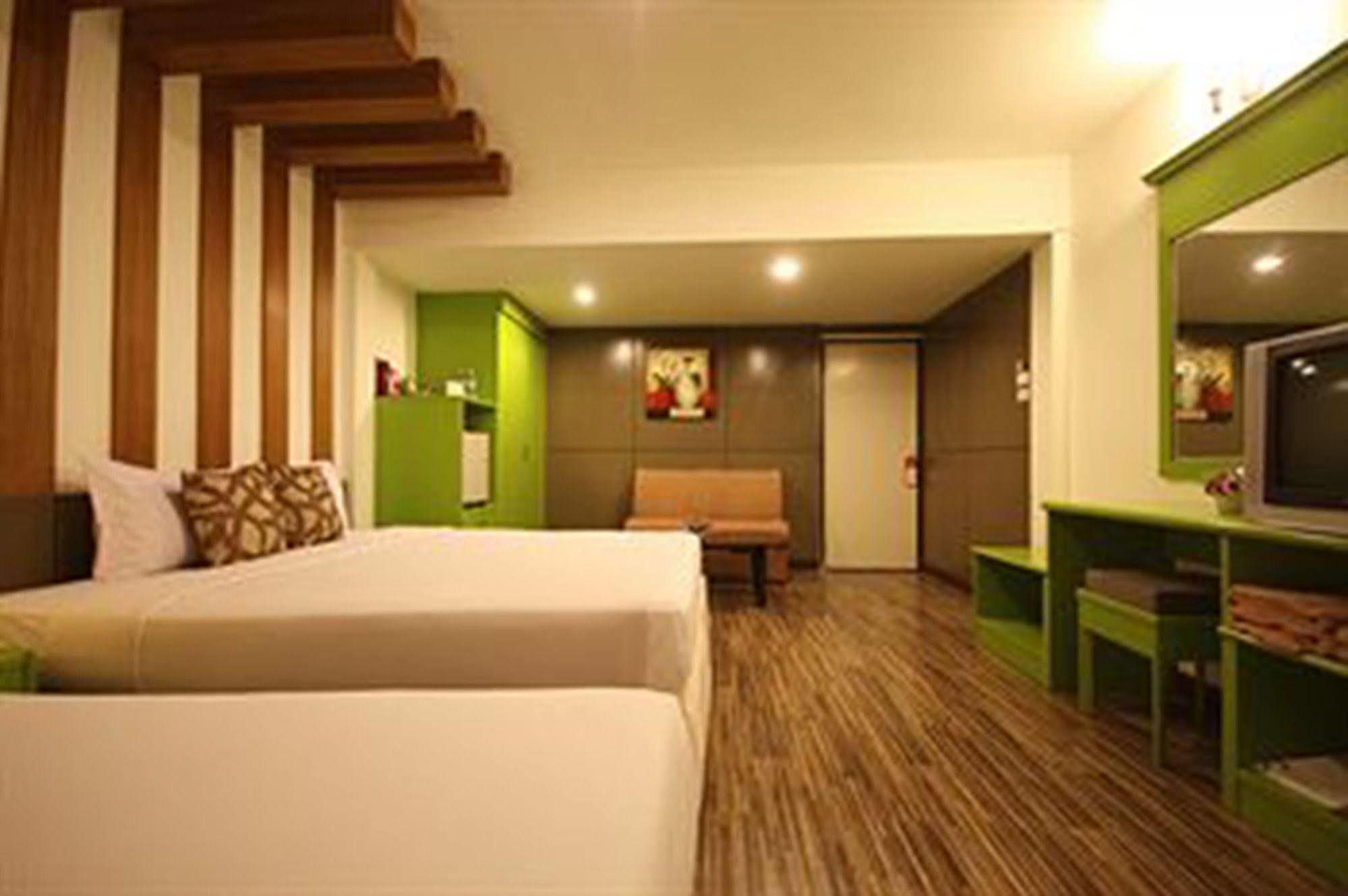Windmill Resort Hotel Pattaya Exterior foto