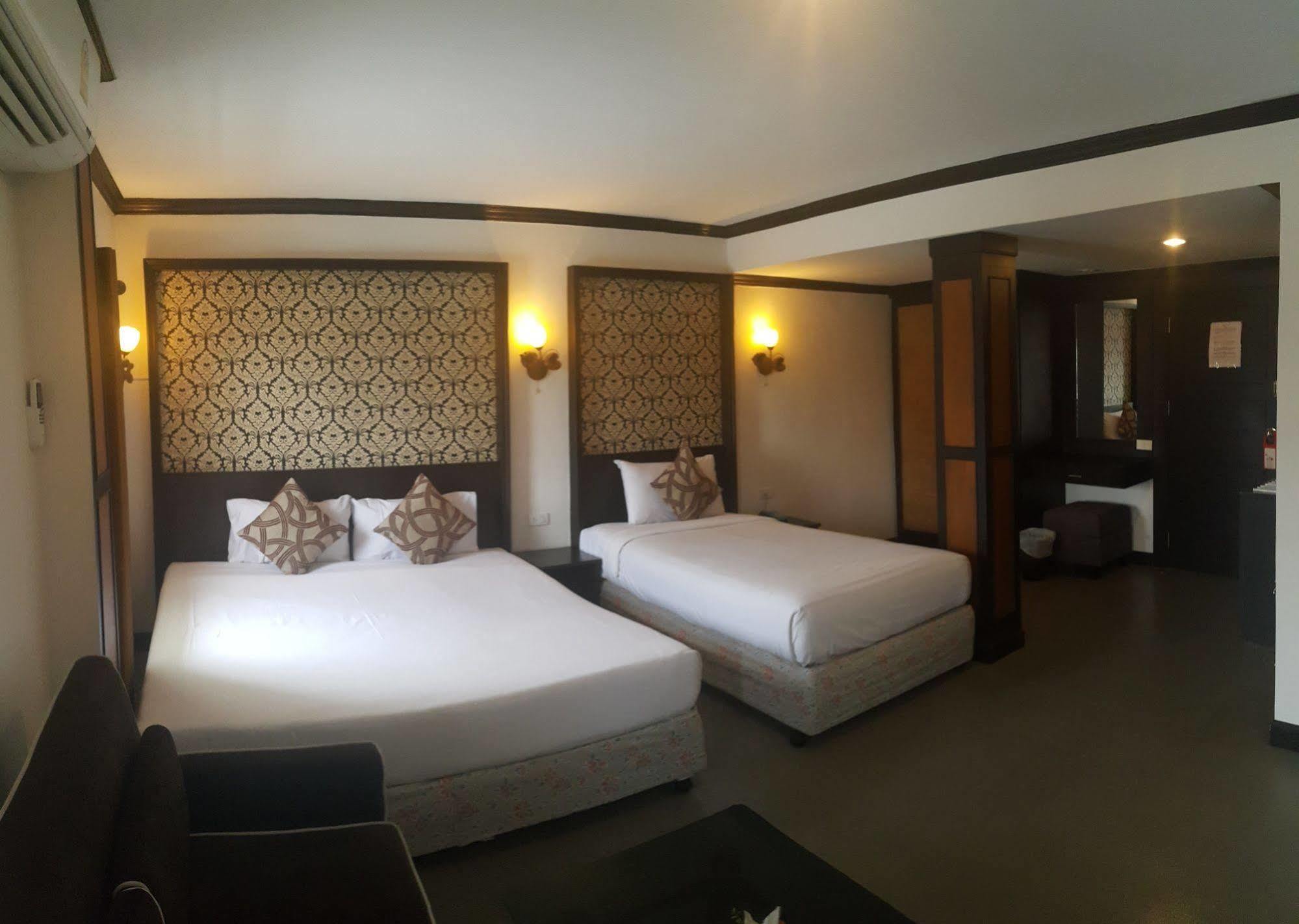 Windmill Resort Hotel Pattaya Exterior foto