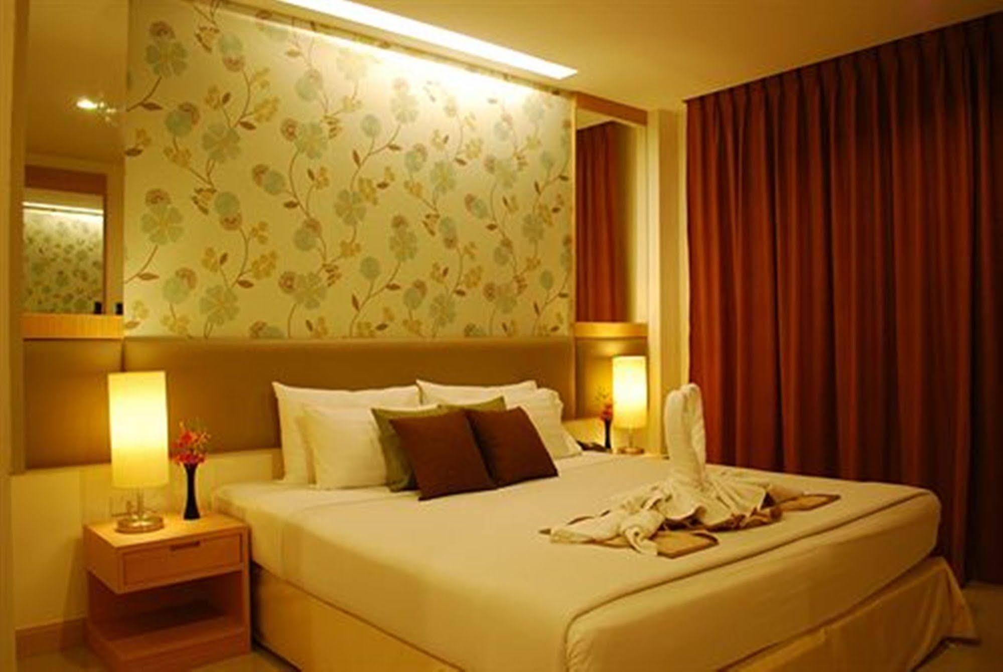 Windmill Resort Hotel Pattaya Exterior foto